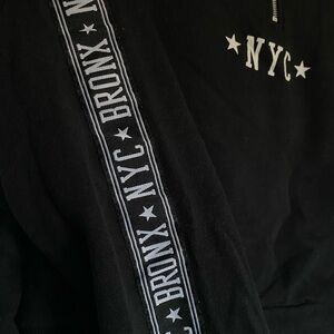 H&M Black Zip-Up Hoodie